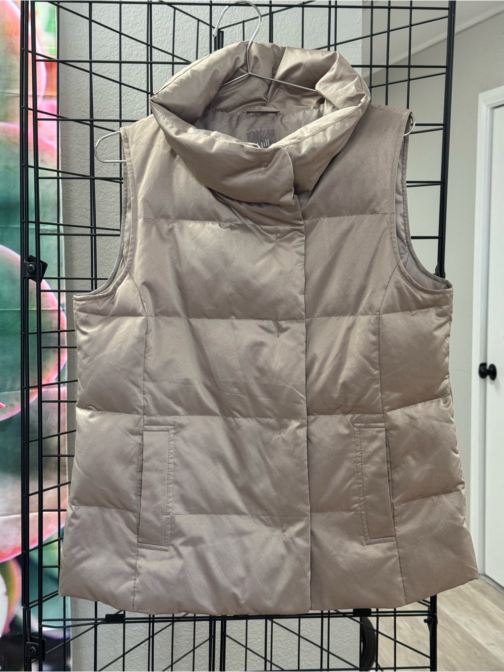 J. Jill Taupe Quilted Puffer Vest Down Pit 21” L 29” size Small
